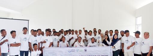 Foto bersama narasumber dan peserta kegiatan Sosialisasi dan Aktivasi E-Logbook Penangkapan Ikan  berbasis E-PIT di Kabupaten Pulau Morotai Maluku Utara di fasilitasi melalui pendanaan hibah GEF 6 CFI Indonesia “The Ecosystem Approach To Fisheries Management (EAFM) In Eastern Indonesia (Fisheries Management Area (FMA) - 715,717 & 718) Components A, B, And D”, (25/7/2024).