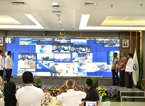 Peluncuran Rencana Aksi Nasional Pengelolaan Perikanan Skala Kecil (RAN-PPSK), dilakukan  bersama Staf Ahli Menteri Bidang Ekologi dan Sumber Daya Laut, Hendra Yusran Siry,  Sekretaris DJPT KKP, Ridwan Mulyana,  GEF Operational Focal Point (OFP) Indonesia, Erik Teguh Primiantoro, FAO Representative untuk Indonesia dan Timor Leste, Rajendra Aryal,  difasilitasi oleh GEF 6 CFI Indonesia, Jakarta, Rabu (5/11/2025). 
